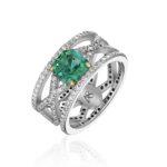 La féminité Ring with Ural Emerald and Diamonds