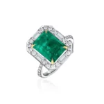 High Jewelry Ring with Zambian Emerald and Diamonds