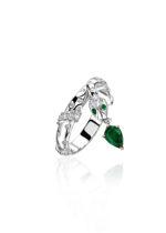 So Posh Snake-Shaped Ring with Emerald and Diamonds