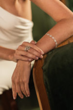 La féminité Band Ring with Octagon-Cut Aquamarines - Image 3