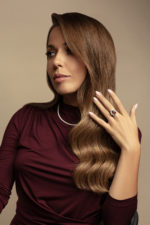 High Jewelry White Gold Ring with Spinel and Diamonds - Image 2