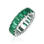 La féminité Ring with Zambian Emeralds