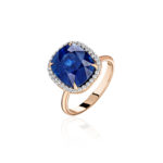 High Jewelry Ring with Sri Lankan Sapphire and Diamonds