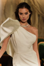 High Jewelry Opal and Tsavorite Choker - Image 3