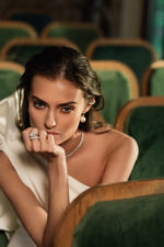 High Jewelry Saltwater Pearl and Diamond Earrings - Image 2