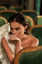 High Jewelry Saltwater Pearl and Diamond Earrings - Image 3